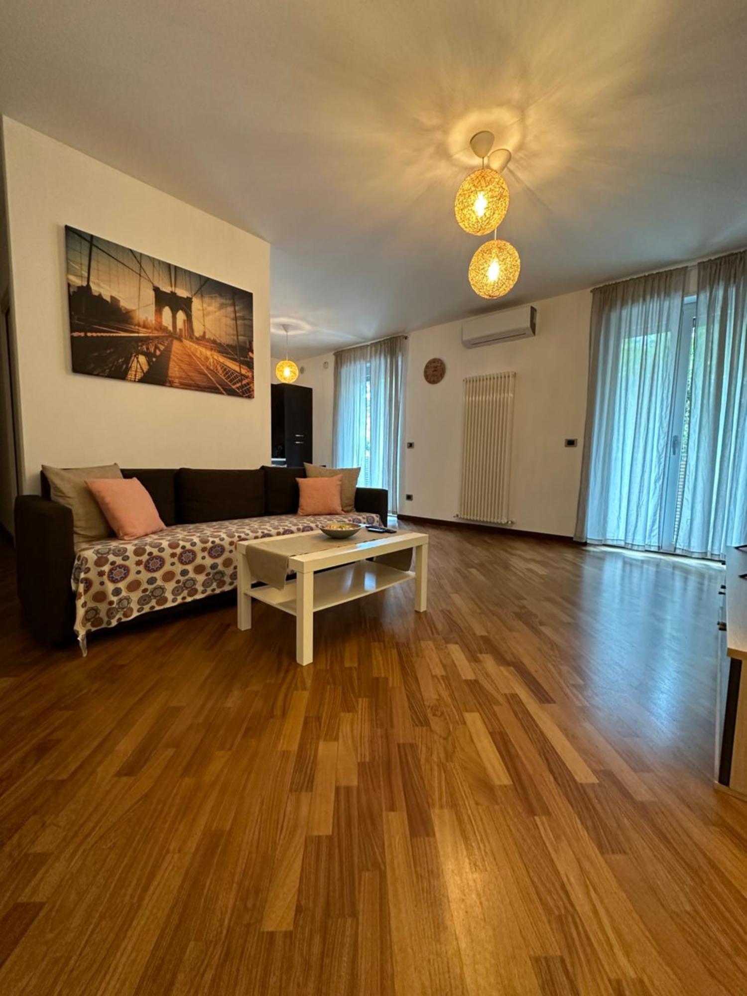 Ferienwohnung La Casa Di Yasmin_Pescara Centro Exterior foto